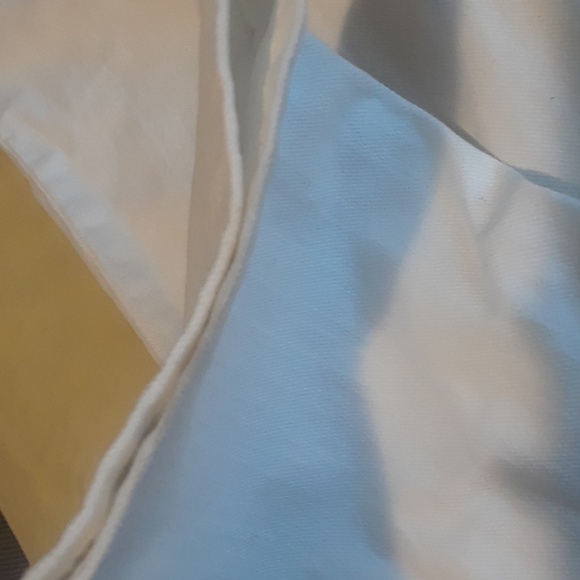 White Guess Jeans - Picture 3 of 3